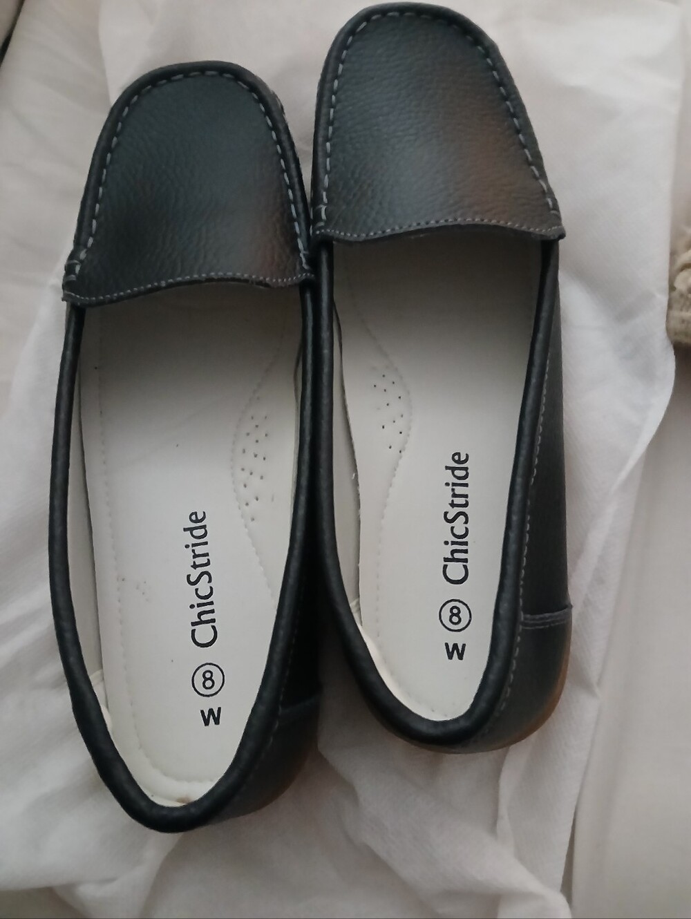Women's Black Leather Loafers — Classic Slip-On Flats